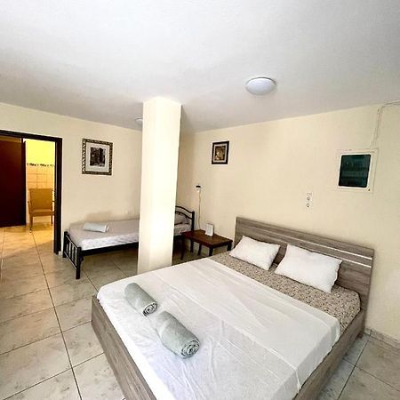 Legacy Lux By The Airport & Beach Artemida  Exterior photo